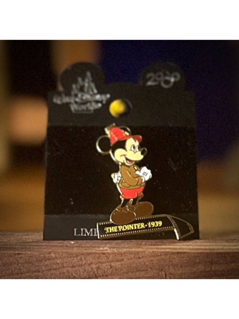Disney Mickey Mouse The Pointer 1939 Limited Edition Enamel Pin